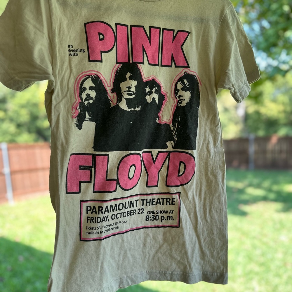 PINK FLOYD Graphic Tee